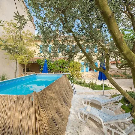 Holiday House Ra Σπίτι διακοπών *