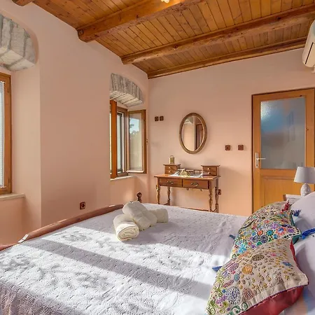 Holiday House Ra Σπίτι διακοπών Šišan