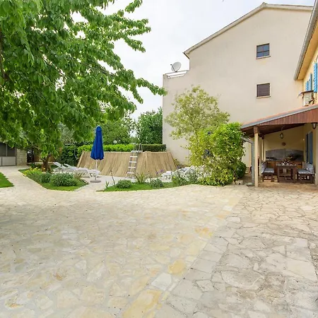 Holiday House Ra Σπίτι διακοπών *