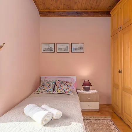 Holiday House Ra Σπίτι διακοπών Šišan
