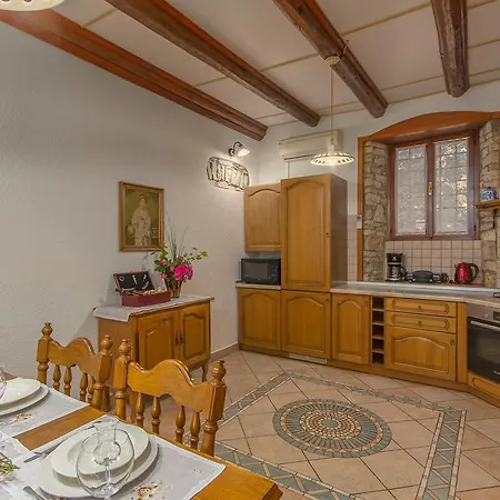 Holiday House Ra Šišan